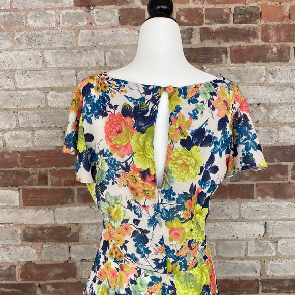 80s Vintage Style Tea Dress with Flutter Sleeves - Picture 2 of 3